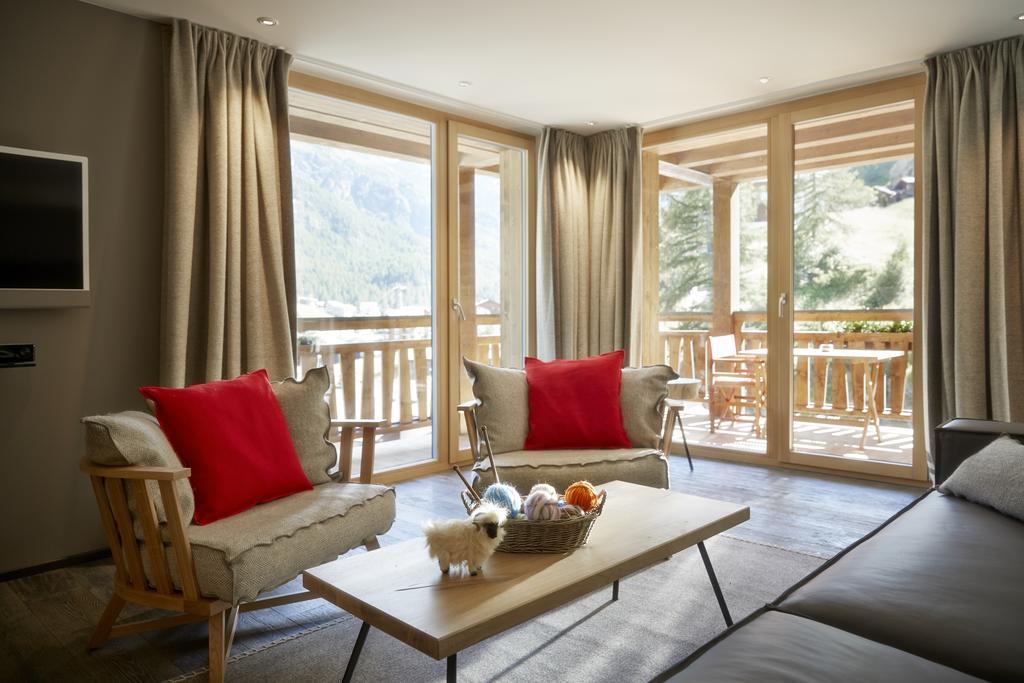 La Vue Luxury Living Apartments Zermatt Room photo